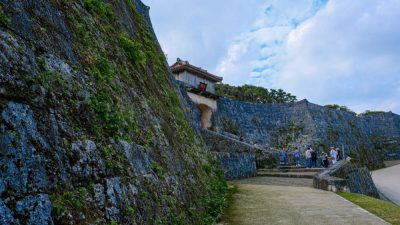 Shuri Castle в марте — фото погоды (2026-03-31)