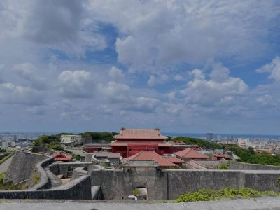 Shuri Castle в апреле — фото погоды (2026-04-06)