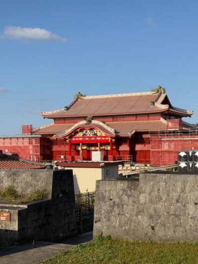 Shuri Castle в апреле — фото погоды (2026-04-27)