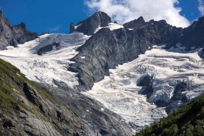 Ущелье Аманауз Домбай КЧР в августе — фото погоды (2025-08-25)