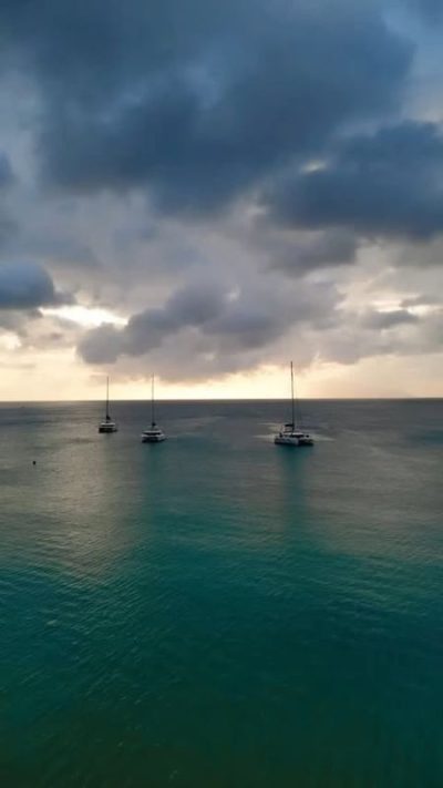 La Réunion, Beau Vallon, Seychelles в сентябре — фото погоды (2024-09-09)
