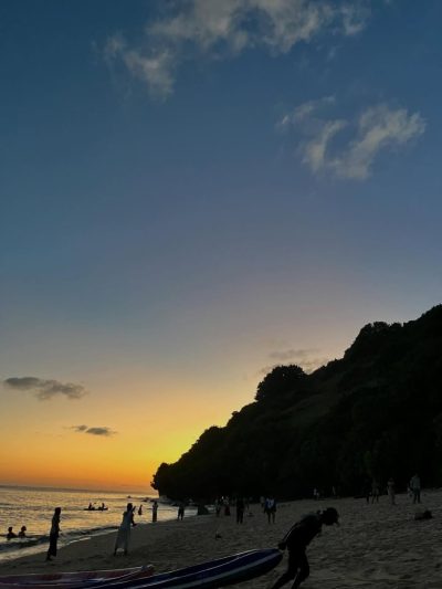 Gunung Payung Secret Beach в апреле — фото погоды (2026-04-16)