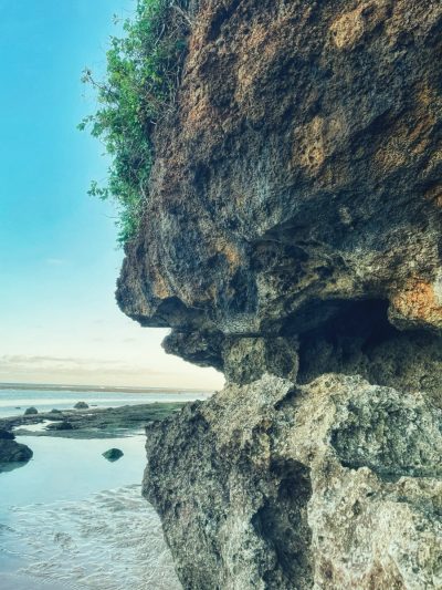Gunung Payung Secret Beach в мае — фото погоды (2026-05-05)