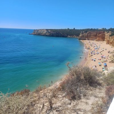 Praia da Marinha в июле — фото погоды (2026-07-16)