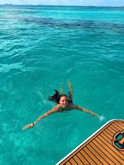 Isla Mujeres, Caribbean Sea в октябре — фото погоды (2025-10-25)