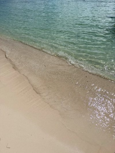 Isla Mujeres, Caribbean Sea в декабре — фото погоды (2025-12-09)
