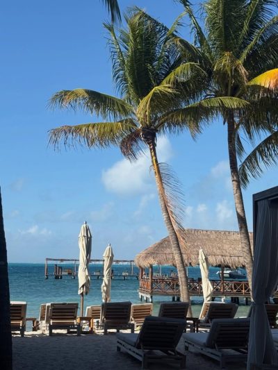 Isla Mujeres, Caribbean Sea в феврале — фото погоды (2026-02-28)