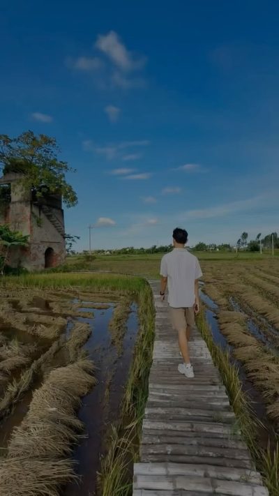 LÒ GẠCH CŨ - Farm, Food, Coffee, Home & More в сентябре — фото погоды (2025-09-30)