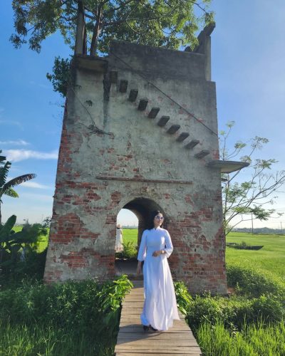 LÒ GẠCH CŨ - Farm, Food, Coffee, Home & More в июне — фото погоды (2026-06-28)