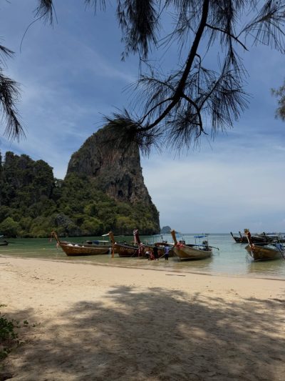 ไร่เลย์ Railay, Krabi в июне — фото погоды (2026-06-15)
