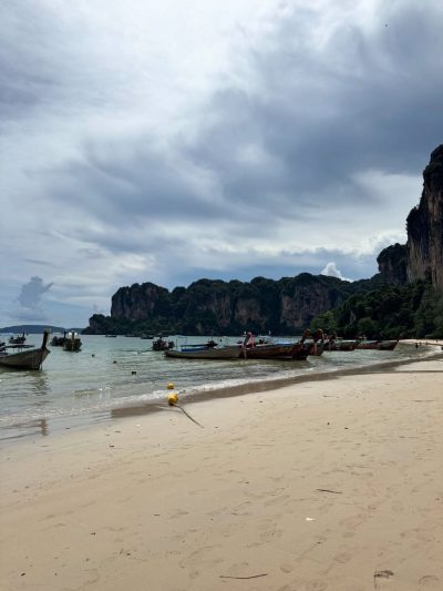 ไร่เลย์ Railay, Krabi в июле — фото погоды (2026-07-05)