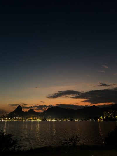 Rodrigo de Freitas Lagoon в сентябре — фото погоды (2025-09-27)