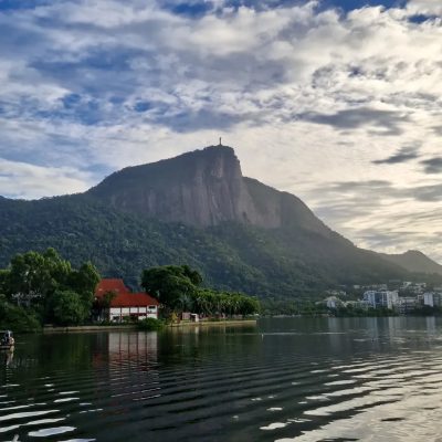 Rodrigo de Freitas Lagoon в апреле — фото погоды (2026-04-11)
