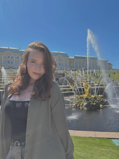 Petergof, Sankt-Peterburg, Russia в июле — фото погоды (2026-07-18)