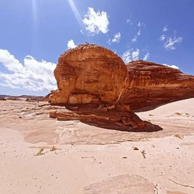 Nuweiba`, Janub Sina', Egypt в марте — фото погоды (2026-03-27)