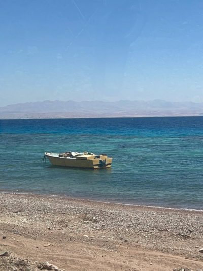 Nuweiba`, Janub Sina', Egypt в апреле — фото погоды (2026-04-23)