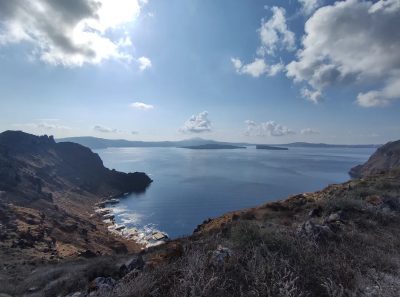 Thirasía, Kikladhes, Greece в марте — фото погоды (2026-03-28)