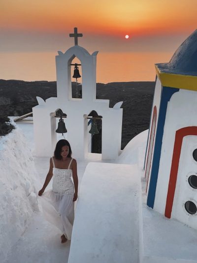 Thirasía, Kikladhes, Greece в июне — фото погоды (2026-06-18)