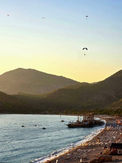 Belcekız Ölüdeniz в октябре — фото погоды (2025-10-22)
