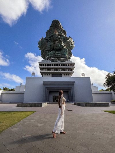 Patung Garuda Wisnu Kencana в феврале — фото погоды (2026-02-08)