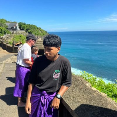 Pura Luhur Uluwatu в апреле — фото погоды (2026-04-28)