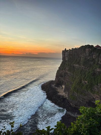Pura Luhur Uluwatu в июне — фото погоды (2026-06-06)