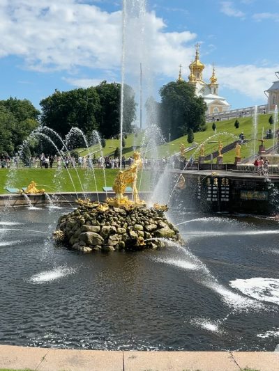 Petrodvorets в июле — фото погоды (2026-07-17)