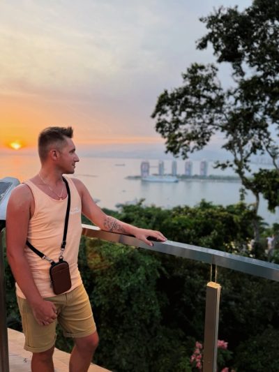 Luhuitou, Hainan, China в июле — фото погоды (2026-07-22)
