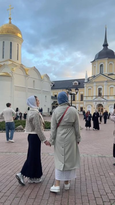 Свято-Троицкая Сергиева Лавра / Троице-Сергиева Лавра / St. Sergius Lavra в мае — фото погоды (2026-05-31)