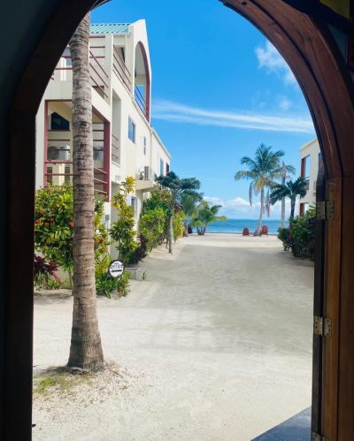 Tres Cocos Resort at The Cloisters - Belize — фото погоды в январе (2026-01-28)