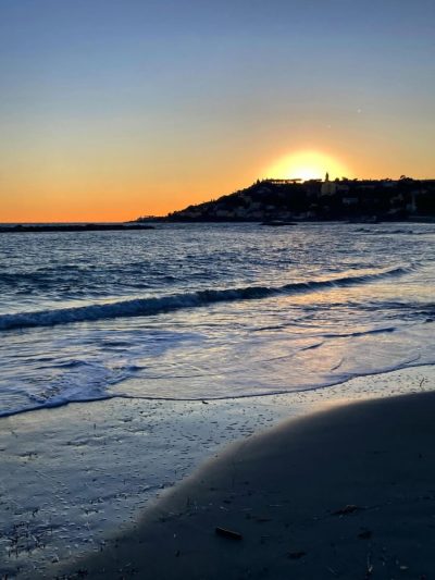 Spiaggia Arma Di Taggia в ноябре — фото погоды (2025-11-22)