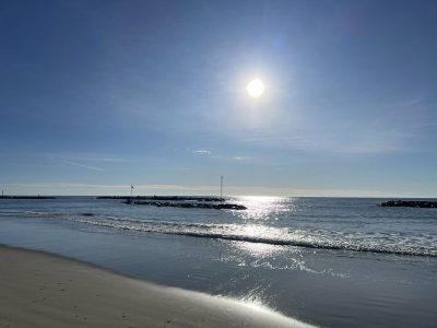 Spiaggia Arma Di Taggia в феврале — фото погоды (2026-02-15)