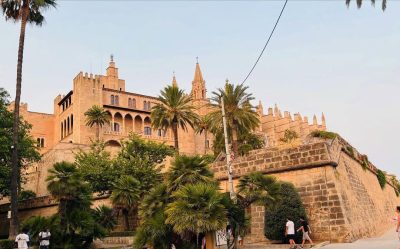 Catedral Palma De Mallorca, Balears, Spaña — фото погоды в августе (2025-08-20)