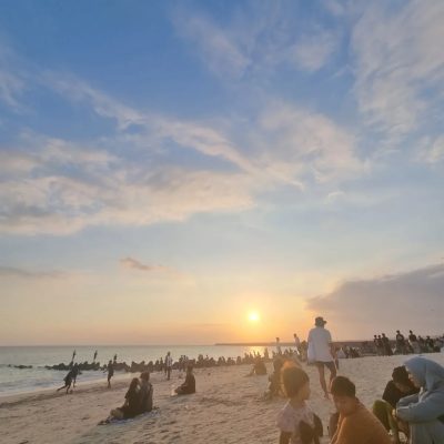 Pantai Kelan в августе — фото погоды (2025-08-17)