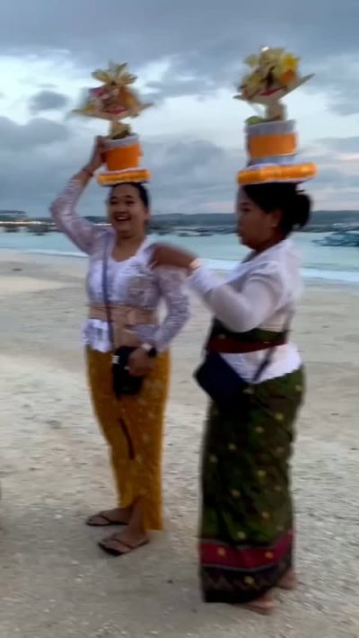 Pantai Kelan в сентябре — фото погоды (2025-09-24)