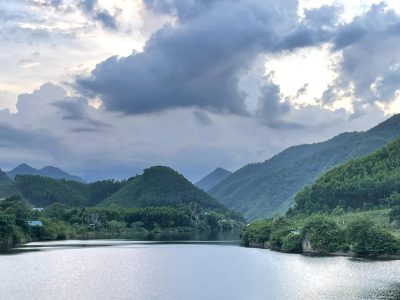Yen Retreat в июне — фото погоды (2026-06-08)