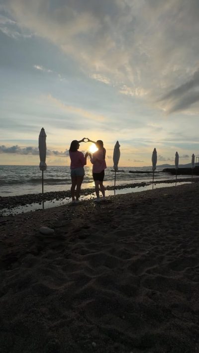 Sochi Beach в июне — фото погоды (2026-06-15)