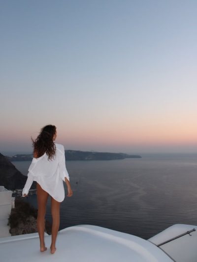 Volcano View Hotel Santorini — фото погоды в июле (2026-07-06)