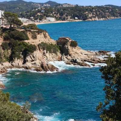 Platja de Fenals в марте — фото погоды (2026-03-27)