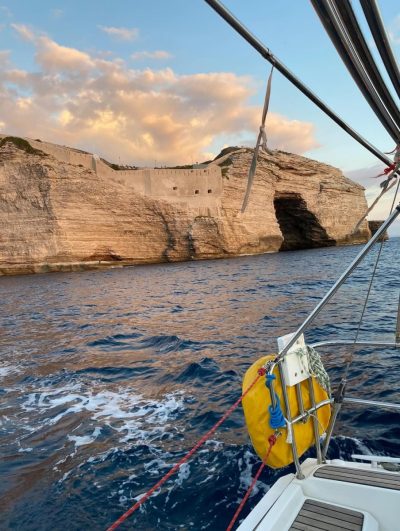 Isola Spargi La Maddalena — фото погоды в октябре (2025-10-19)