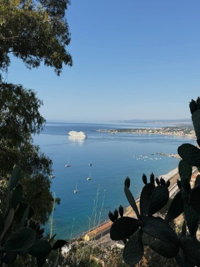 Teatro Antico Taormina в июне — фото погоды (2026-06-22)