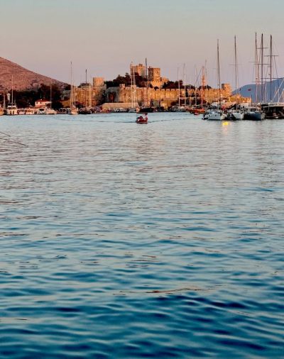 Bodrum Castle в сентябре — фото погоды (2025-09-24)
