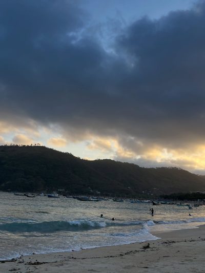Pantai Kute Mandalika Lombok в июле — фото погоды (2026-07-10)
