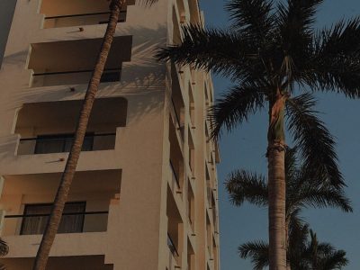 Plaza Pelicanos Grand Beach Resort — фото погоды в апреле (2026-04-09)