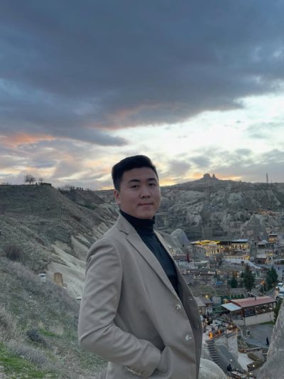 Göreme Seyir Tepesi в апреле — фото погоды (2026-04-23)