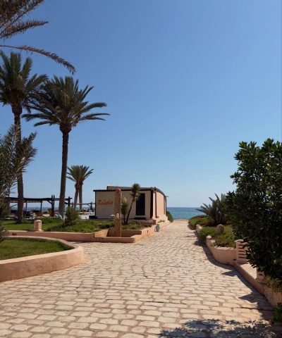 Zarzis, Tunisie в июле — фото погоды (2026-07-17)