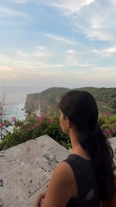 Uluwatu Temple Uluwatu в мае — фото погоды (2026-05-07)