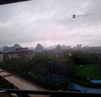 Shangri-La Hotel Guilin — фото погоды в июне (2026-06-20)