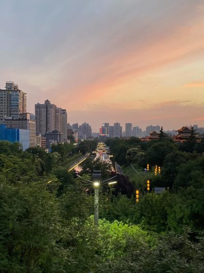 Xi'an City Walls в июне — фото погоды (2026-06-10)