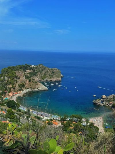 Isola Bella (Taormina) в июле — фото погоды (2026-07-12)